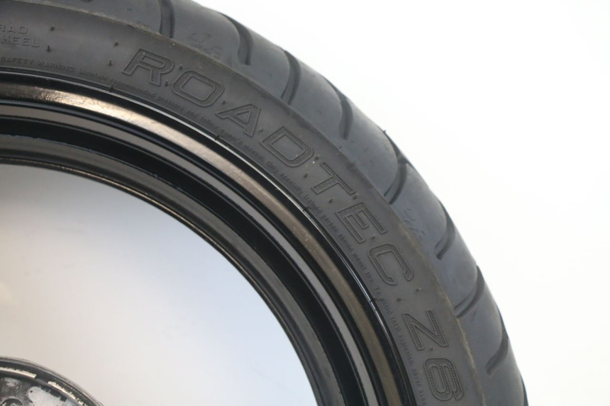 photo de ARO TRASEIRO E PNEU SUZUKI GSX F GSXF 650 (2007 - 2015) - Detalhes característicos