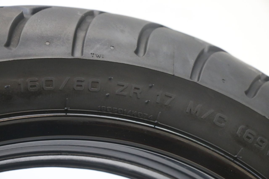 photo de ARO TRASEIRO E PNEU SUZUKI GSX F GSXF 650 (2007 - 2015) - Ampliação dos componentes