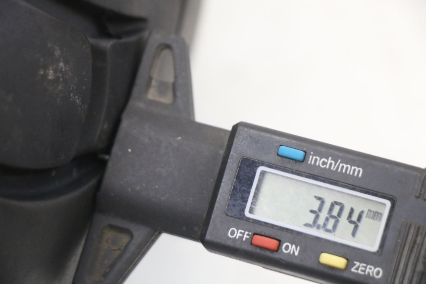 photo de ARO TRASEIRO E PNEU SUZUKI GSX F GSXF 650 (2007 - 2015) - Imagem adicional