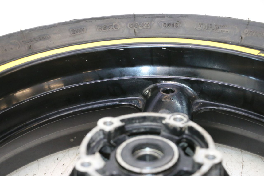 photo de ARO TRASEIRO E PNEU SUZUKI SV S 650 (2003 - 2009) - Pontos de fixação