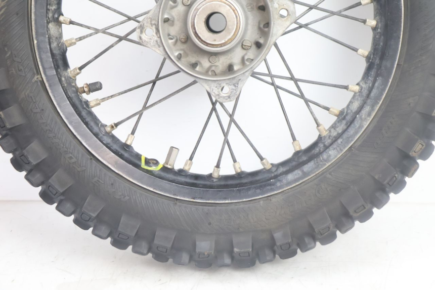 photo de ARO TRASEIRO E PNEU KTM SX 85 (2018 - 2024) - Zoom do estado de desgaste