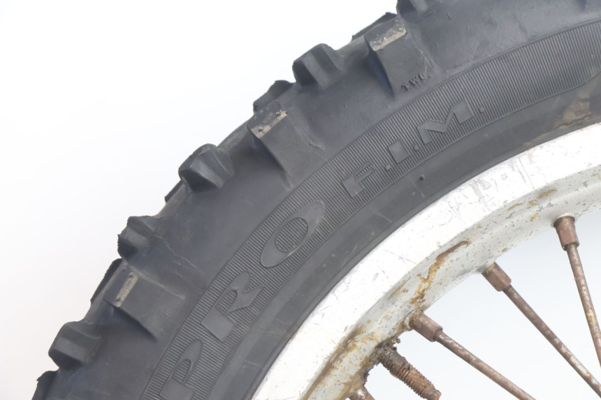 photo de ARO TRASEIRO E PNEU HUSABERG TE 250 (2011 - 2014) - Inspeção visual