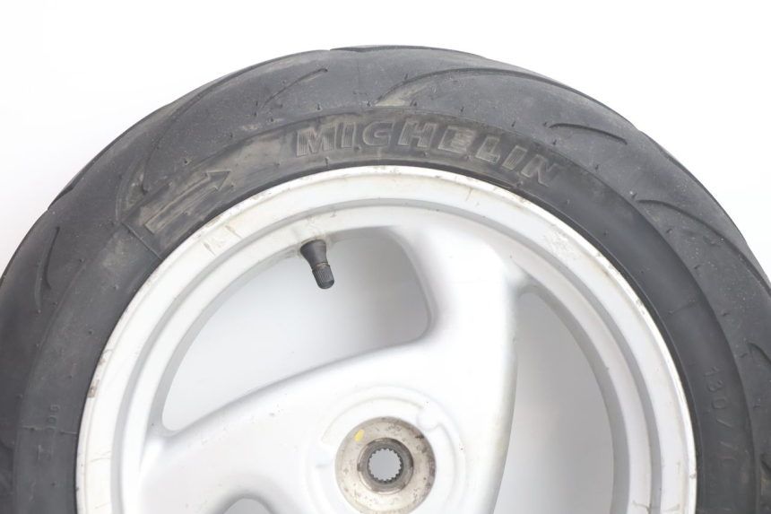 photo de ARO TRASEIRO E PNEU PEUGEOT VIVACITY 50 (2004 - 2009) - Detalhe da peça