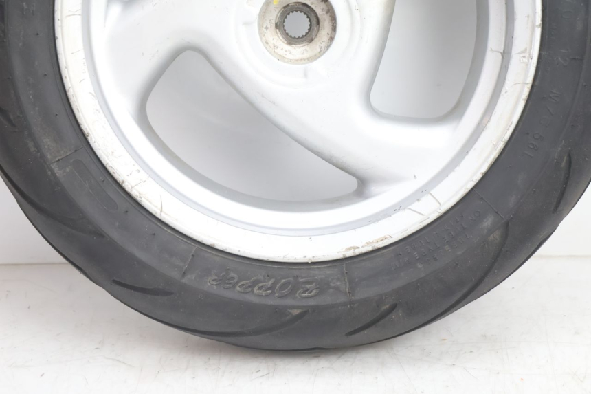 photo de ARO TRASEIRO E PNEU PEUGEOT VIVACITY 50 (2004 - 2009) - Zoom do estado de desgaste