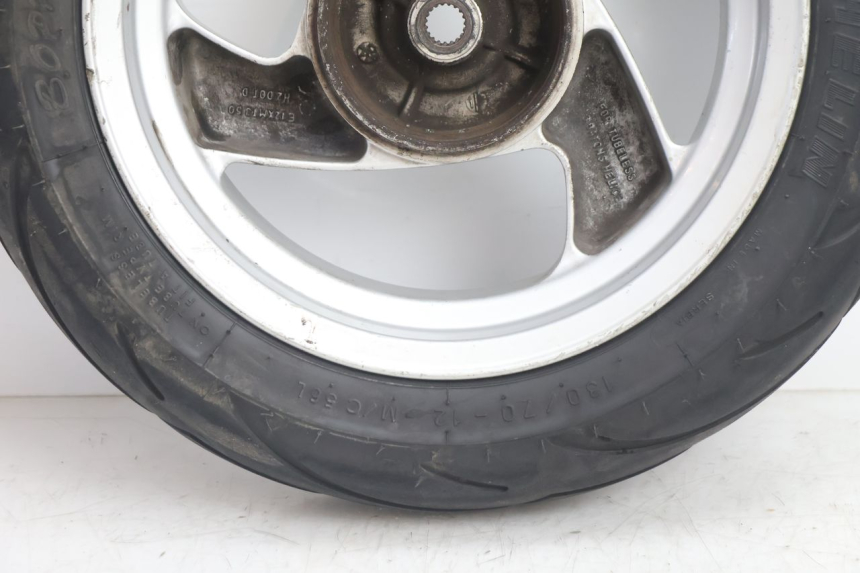 photo de ARO TRASEIRO E PNEU PEUGEOT VIVACITY 50 (2004 - 2009) - Estado da superfície