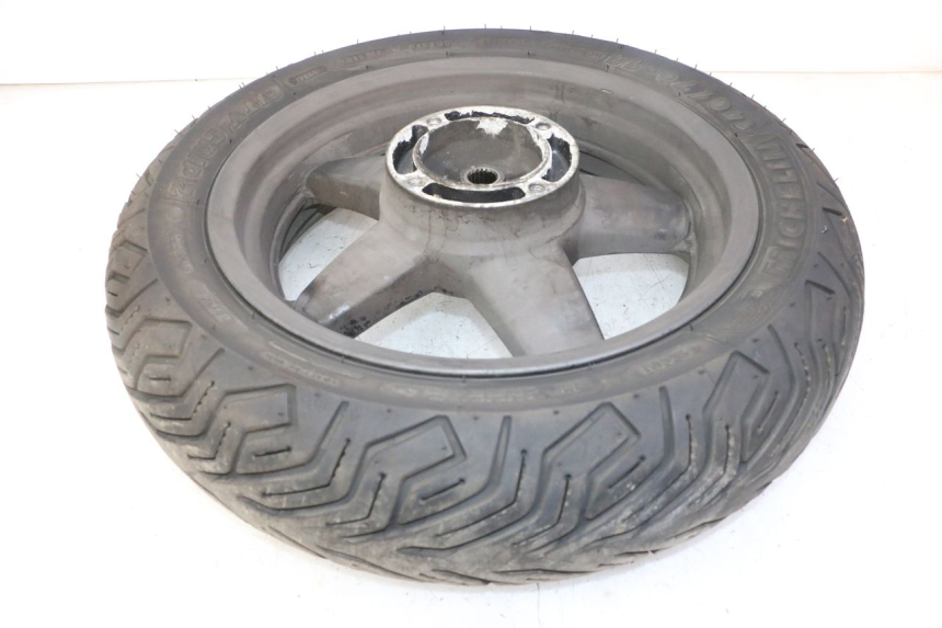 photo de ARO TRASEIRO E PNEU YAMAHA X-MAX XMAX 125 (2010 - 2013) - Outro ângulo de visão
