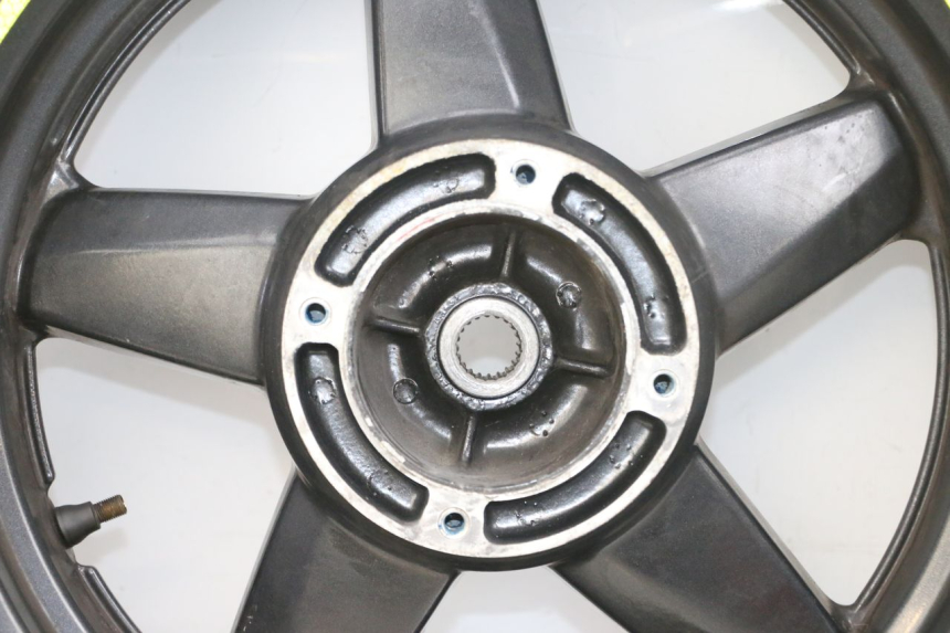 photo de ARO TRASEIRO E PNEU YAMAHA XMAX X-MAX 125 (2006 - 2009) - Imagem adicional