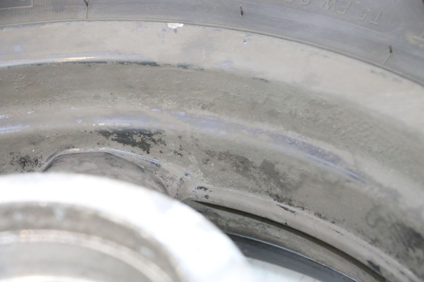 photo de ARO TRASEIRO E PNEU YAMAHA X-MAX XMAX 125 (2010 - 2013) - Ampliação dos componentes