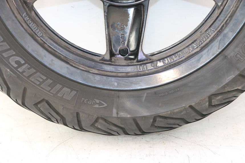 photo de ARO TRASEIRO E PNEU YAMAHA X-MAX XMAX 125 (2010 - 2013) - Pontos de fixação