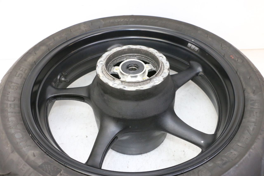 photo de ARO TRASEIRO E PNEU YAMAHA XJ6 ABS 600 (2008 - 2016) - Outro ângulo de visão