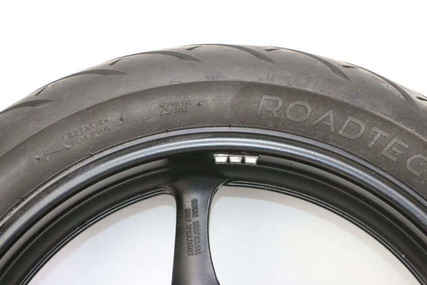 photo de ARO TRASEIRO E PNEU YAMAHA XJ6 ABS 600 (2008 - 2016) - Peça verificada