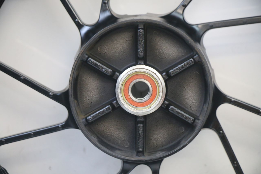 photo de ARO TRASEIRO E PNEU YAMAHA TRACER 7 700 (2020 - 2024) - Ampliação técnica