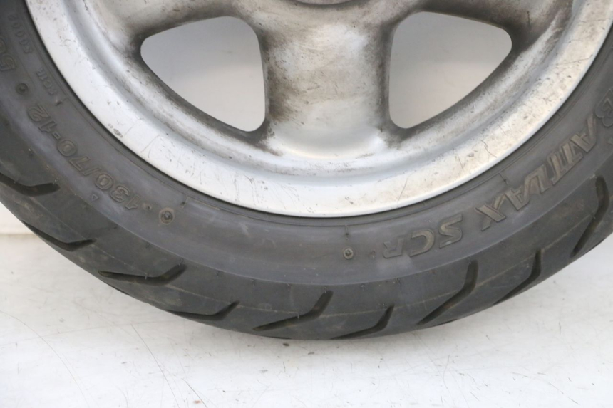 photo de ARO TRASEIRO E PNEU YAMAHA YP MAJESTY 125 (2002 - 2006) - Imagem adicional