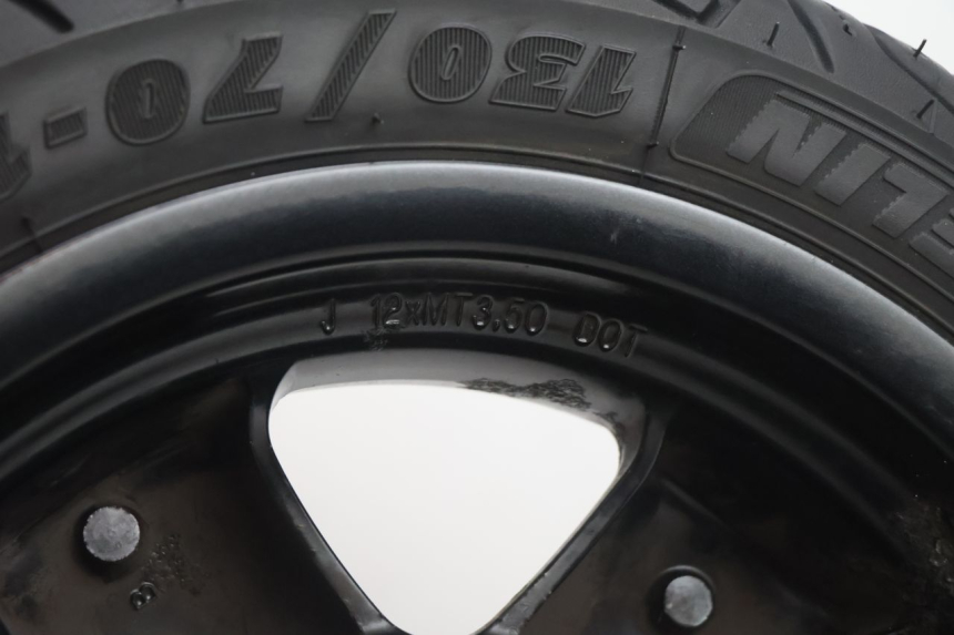 photo de ARO TRASEIRO E PNEU YAMAHA YP MAJESTY 125 (2002 - 2006) - Inspeção visual
