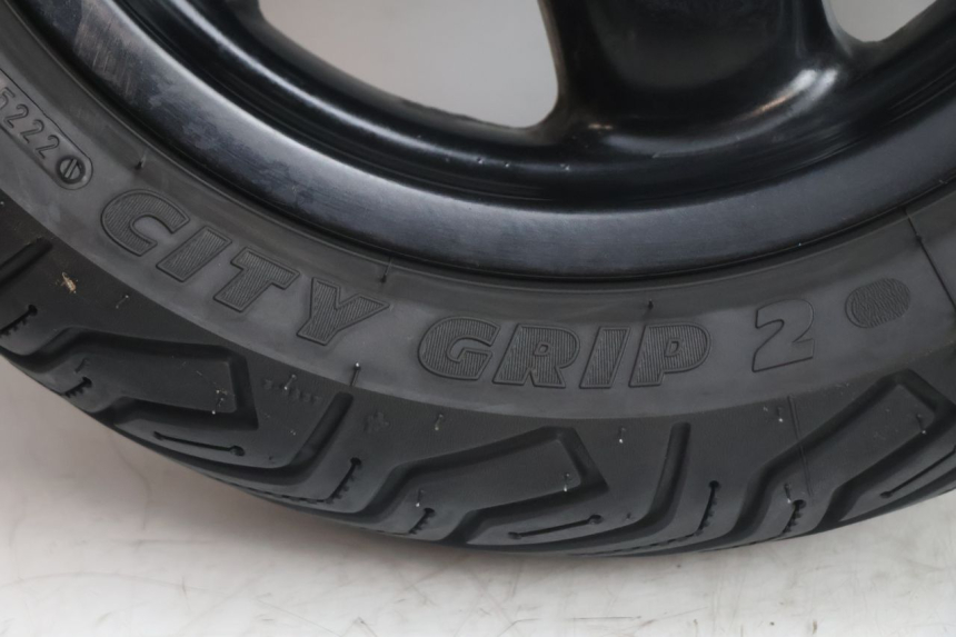 photo de ARO TRASEIRO E PNEU YAMAHA YP MAJESTY 125 (2002 - 2006) - Ângulo alternativo