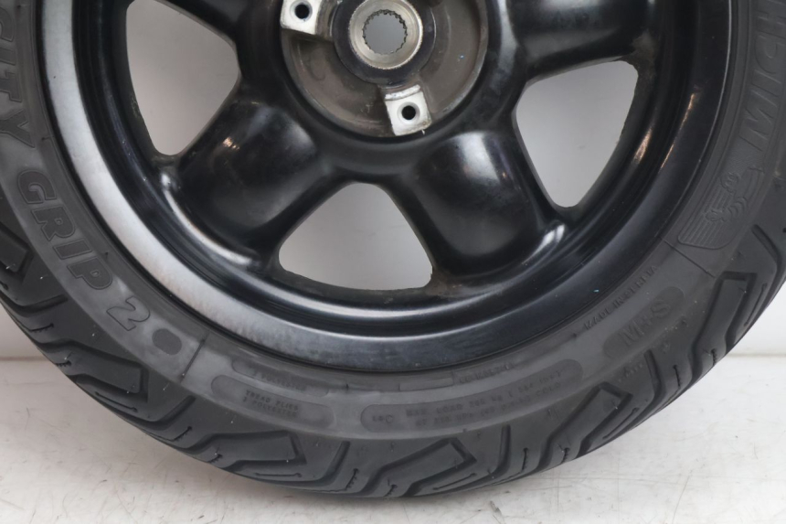 photo de ARO TRASEIRO E PNEU YAMAHA YP MAJESTY 125 (2002 - 2006) - Zoom do estado de desgaste