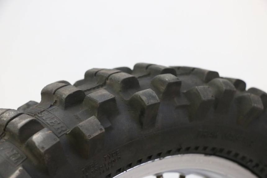 photo de ARO TRASEIRO E PNEU YAMAHA YZ 85 (2002 - 2018) - Zoom do estado de desgaste