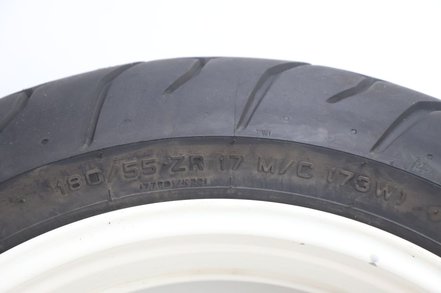 photo de ARO TRASEIRO E PNEU YAMAHA YZF R GENESIS 750 (1993 - 1998) - Inspeção visual