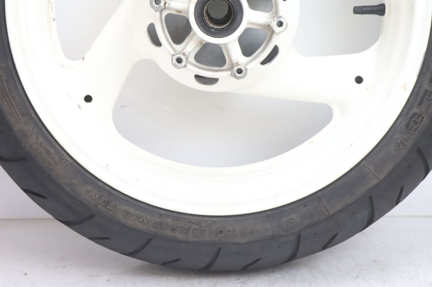 photo de ARO TRASEIRO E PNEU YAMAHA YZF R GENESIS 750 (1993 - 1998) - Zoom do estado de desgaste