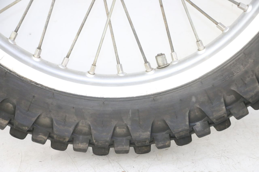 photo de ARO TRASEIRO E PNEU YAMAHA YZF YZ-F 450 (2014 - 2016) - Ampliação técnica