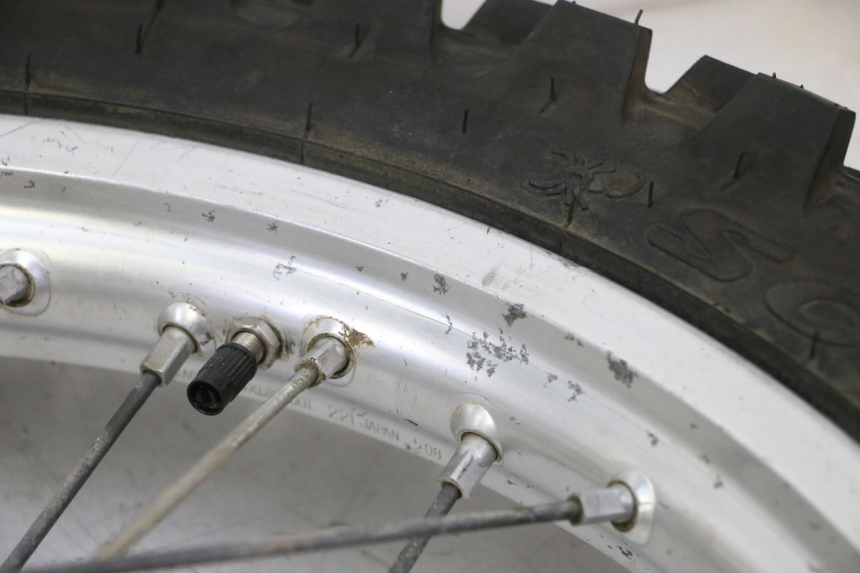 photo de ARO TRASEIRO E PNEU YAMAHA YZF YZ-F 450 (2014 - 2016) - Vista geral