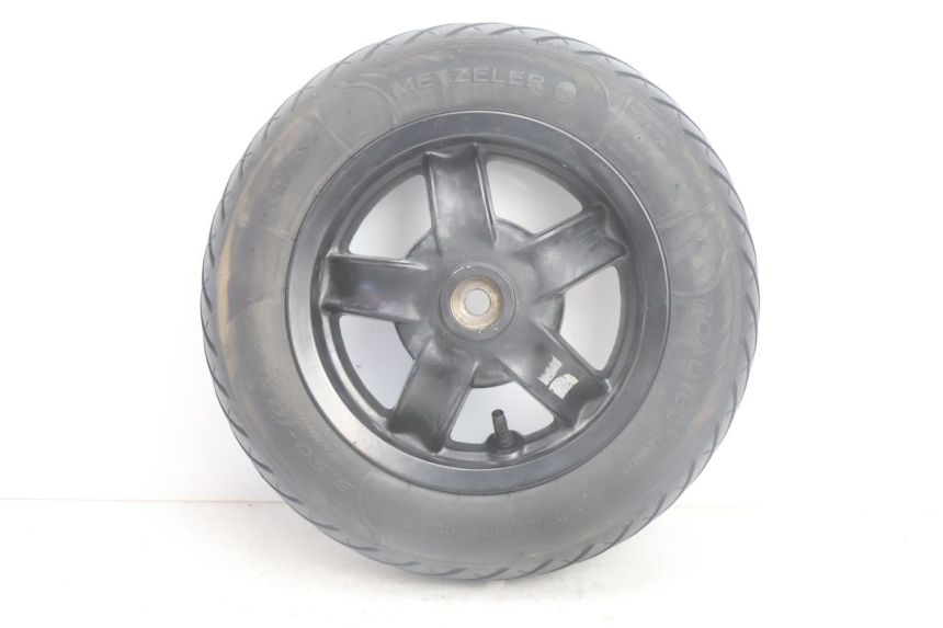 photo de ARO TRASEIRO E PNEU PIAGGIO ZIP IGET 4T 50 (2021 - 2023) - Vista principal