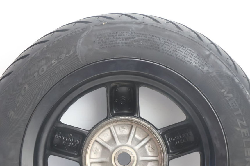 photo de ARO TRASEIRO E PNEU PIAGGIO ZIP IGET 4T 50 (2021 - 2023) - Pontos de fixação