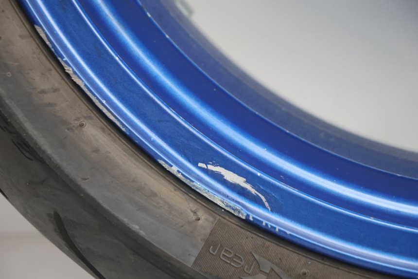 photo de ARO TRASEIRO E PNEU KAWASAKI ZX-6R ZX6R 600 (2000 - 2002) - Ângulo alternativo