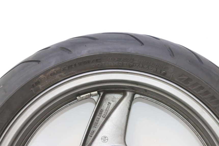 photo de ARO TRASEIRO E PNEU KAWASAKI ZZR 600 (1995 - 2004) - Zoom do estado de desgaste
