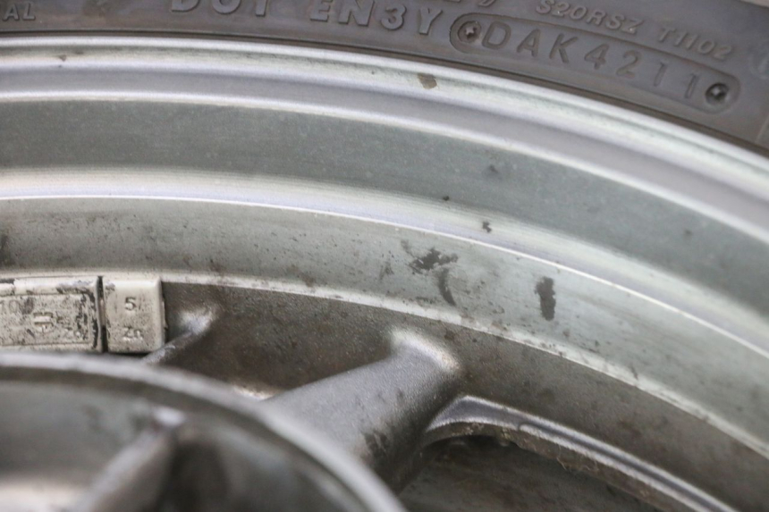 photo de ARO TRASEIRO E PNEU KAWASAKI ZZR 600 (1995 - 2004) - Peça verificada