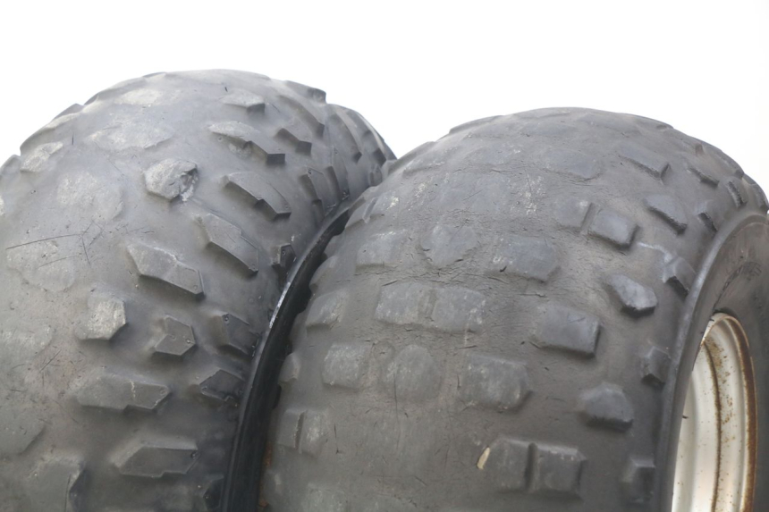 photo de ARO TRASEIRO YAMAHA BLASTER 200 (1987 - 2002) - Zoom do estado de desgaste
