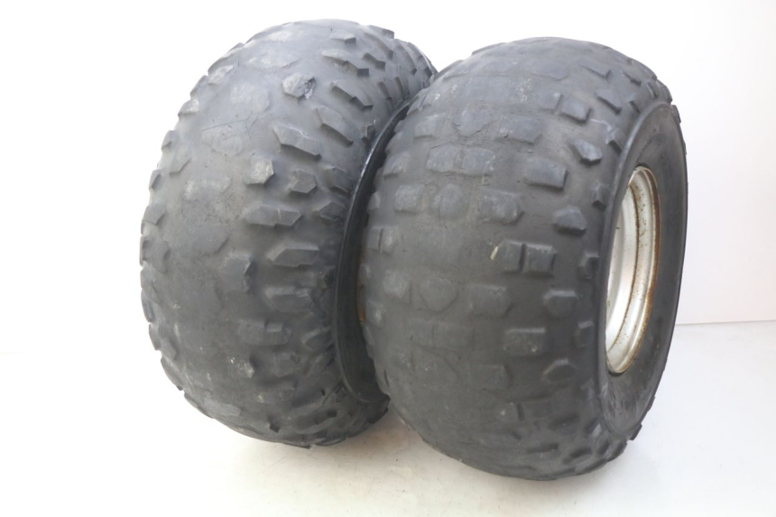 photo de ARO TRASEIRO YAMAHA BLASTER 200 (1987 - 2002) - Outro ângulo de visão