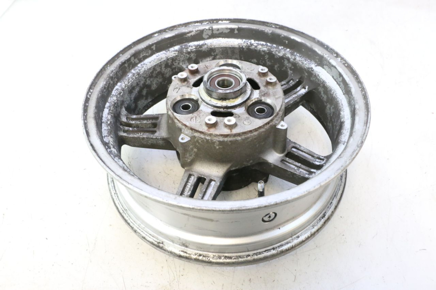 photo de ARO TRASEIRO SUZUKI BURGMAN EXECUTIVE ABS 650 (2006 - 2012) - Detalhes característicos