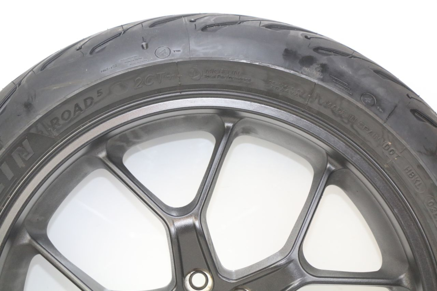 photo de ARO TRASEIRO HONDA CB R 1000 (2018 - 2023) - Marcações e referências