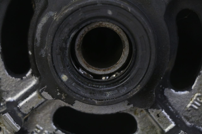 photo de ARO TRASEIRO HONDA CBF 500 (2004 - 2007) - Ampliação dos componentes