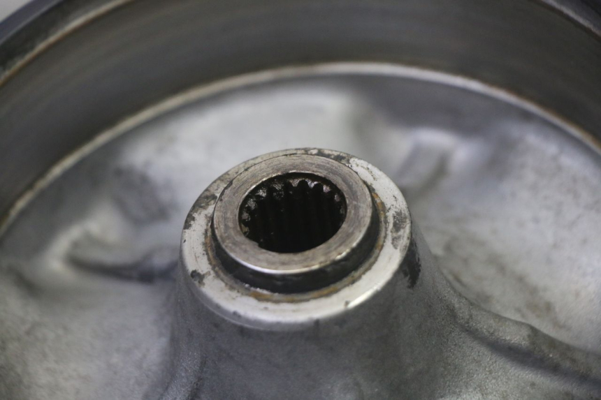 photo de ARO TRASEIRO YAMAHA CYGNUS X INJECTION 125 (2007 - 2013) - Detalhes característicos