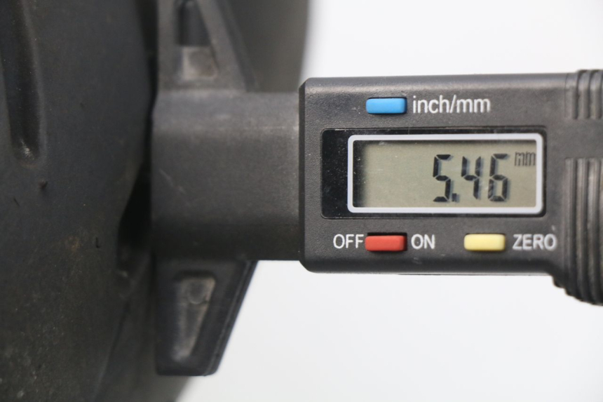 photo de ARO TRASEIRO KYMCO DINK STREET 125 (2009 - 2014) - Detalhes característicos