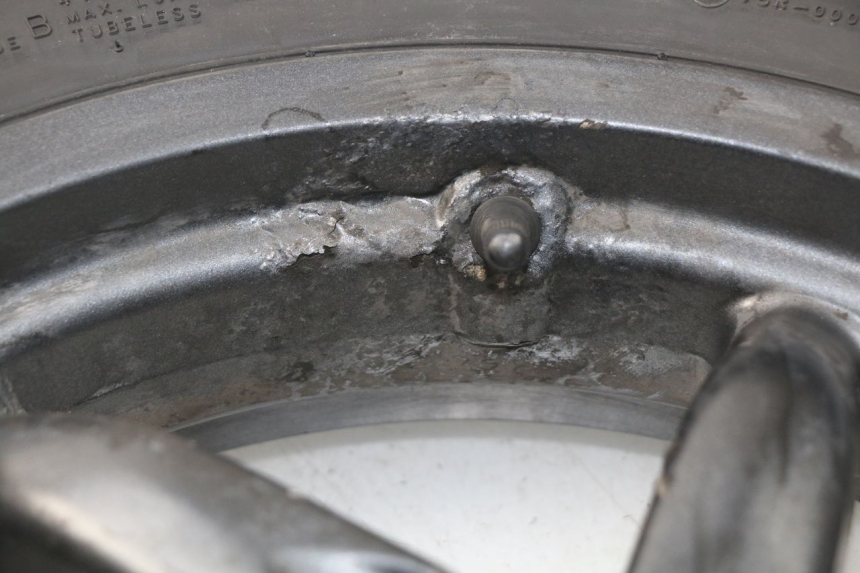 photo de ARO TRASEIRO GILERA DNA 50 (2000 - 2007) - Detalhe da peça