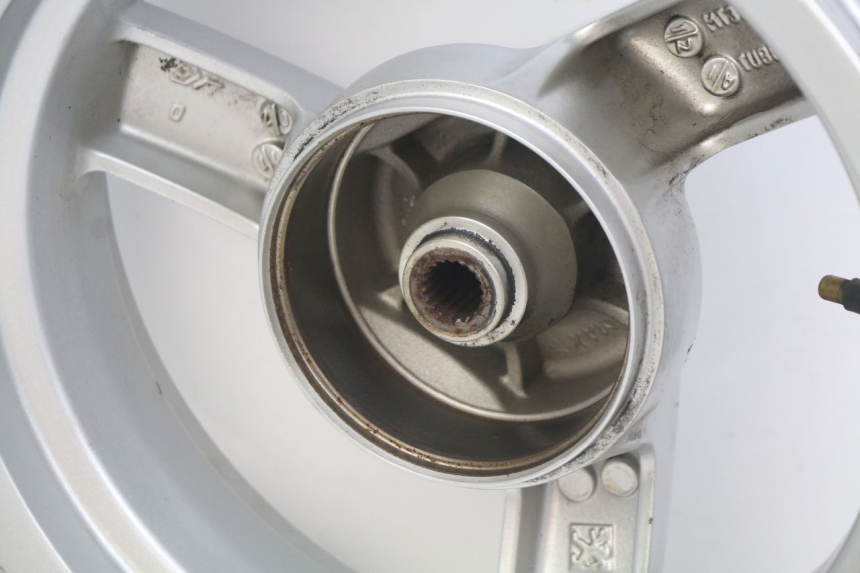photo de ARO TRASEIRO PEUGEOT E-VIVACITY 1 (2012 - 2018) - Outro ângulo de visão