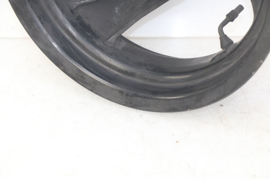 photo de ARO TRASEIRO PEUGEOT ELYSTAR 50 (2002 - 2014) - Zoom do estado de desgaste