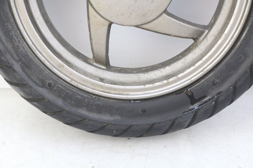 photo de ARO TRASEIRO SYM FIDDLE 2 50 (2008 - 2013) - Detalhes característicos