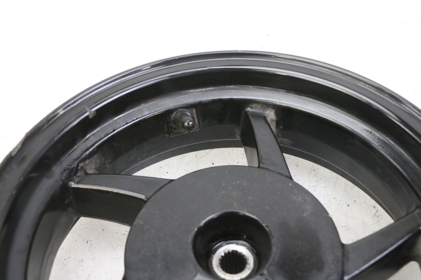 photo de ARO TRASEIRO SYM FIDDLE 125 (2008 - 2010) - Detalhes característicos