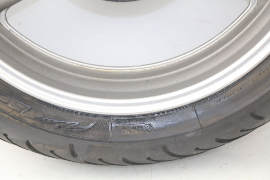 photo de ARO TRASEIRO YAMAHA FJR ABS 1300 (2006 - 2012) - Vista de perto
