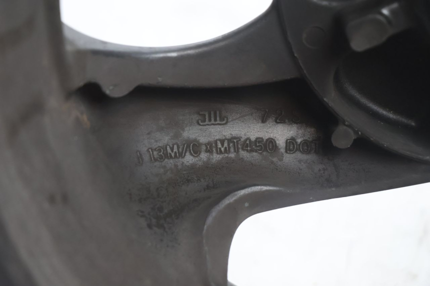 photo de ARO TRASEIRO HONDA FJS SILVER WING SILVERWING 400 (2005 - 2008) - Detalhes característicos