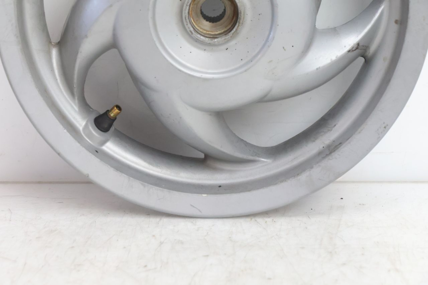 photo de ARO TRASEIRO PIAGGIO FLY 2T 50 (2004 - 2017) - Zoom do estado de desgaste