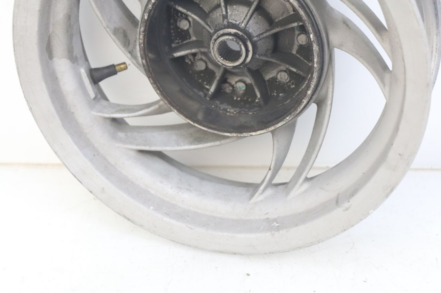 photo de ARO TRASEIRO PIAGGIO FLY 4T 50 (2013 - 2017) - Zoom do estado de desgaste