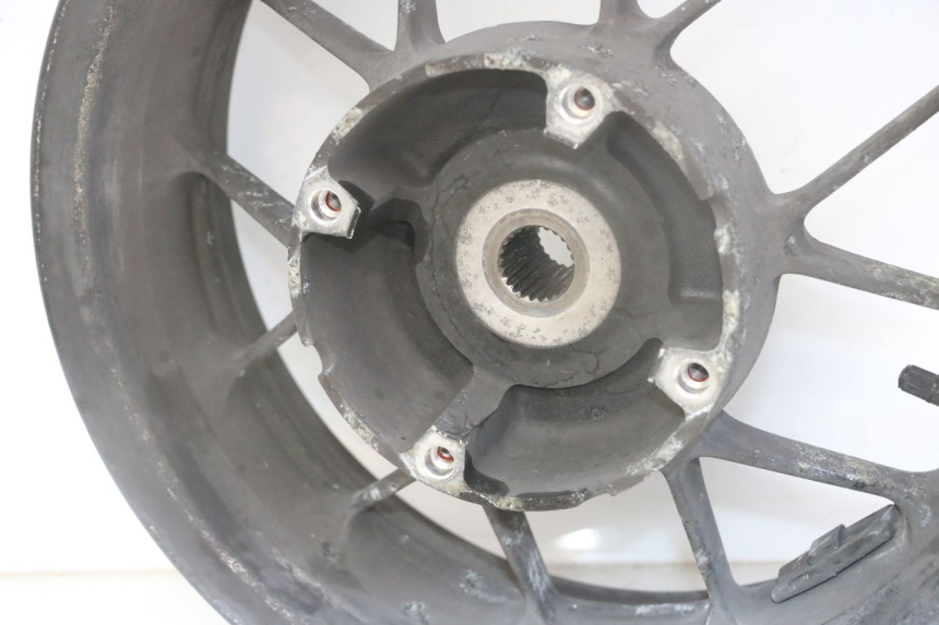 photo de ARO TRASEIRO HONDA FORZA ABS 300 (2013 - 2017) - Zoom do estado de desgaste