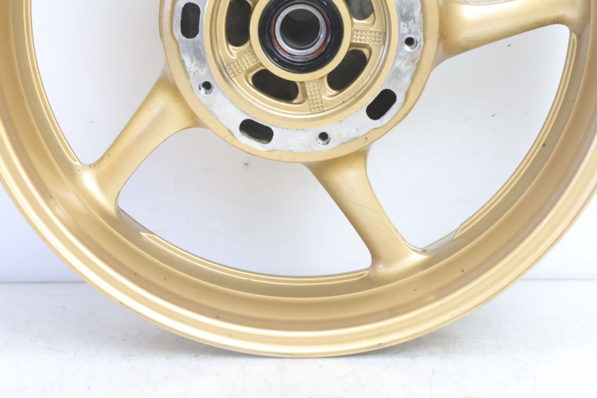 photo de ARO TRASEIRO YAMAHA FZ8 800 (2010 - 2016) - Zoom do estado de desgaste