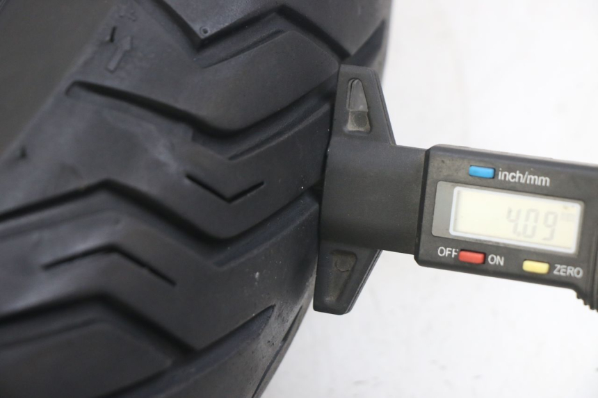 photo de ARO TRASEIRO PEUGEOT GEOPOLIS RS 125 (2007 - 2009) - Zoom do estado de desgaste