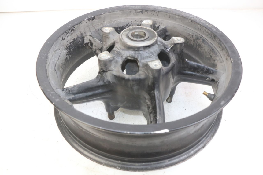 photo de ARO TRASEIRO GILERA GP 800 (2007 - 2013) - Detalhes característicos